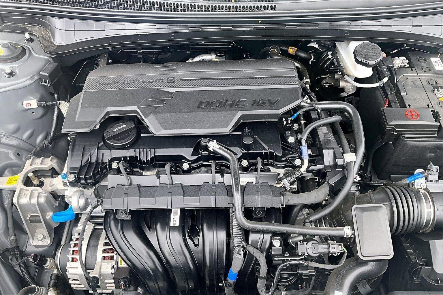Used 2025 Hyundai Elantra SEL FWD image 31