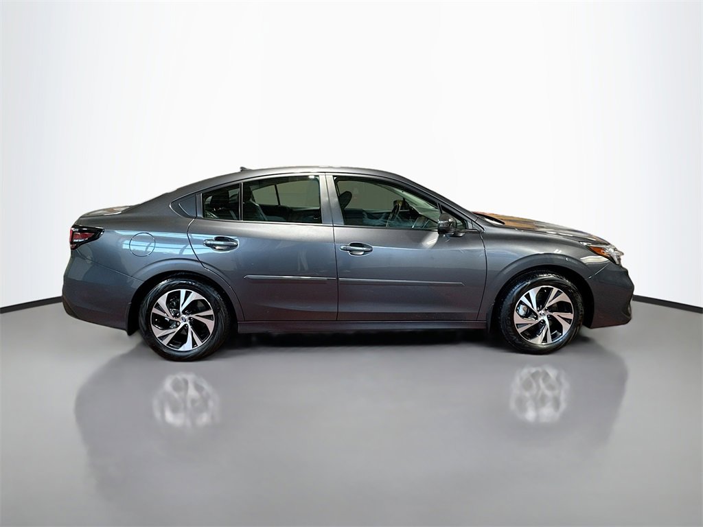 Used 2025 Subaru Legacy Premium image 5