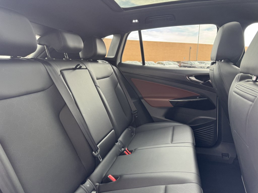 Used 2021 Volkswagen ID.4 Pro S w/ ID.4 Protection Package image 39