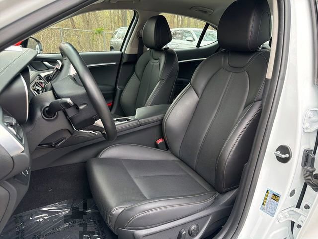 Used 2020 Genesis G70 2.0T AWD/4WD image 15