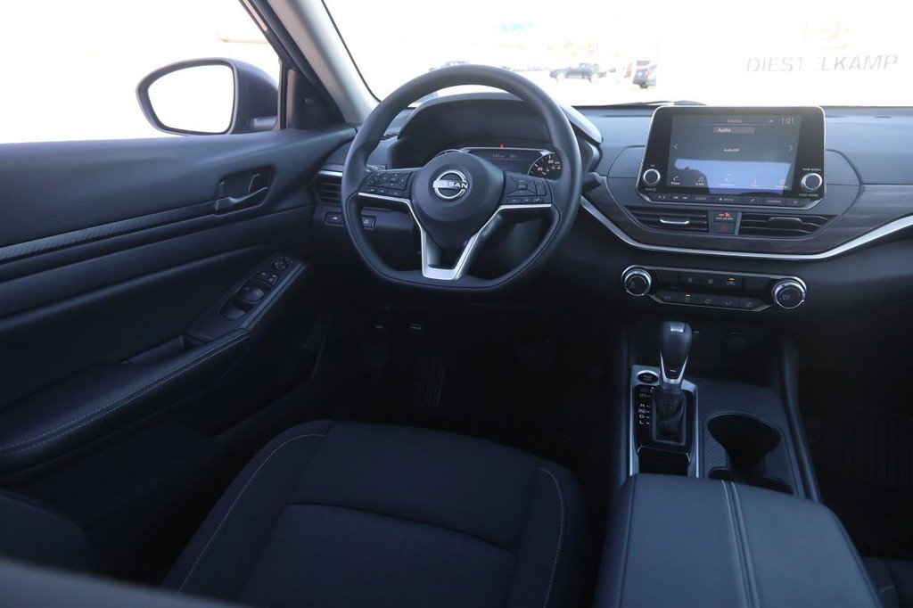 Used 2026 Nissan Altima 2.5 SV FWD image 21