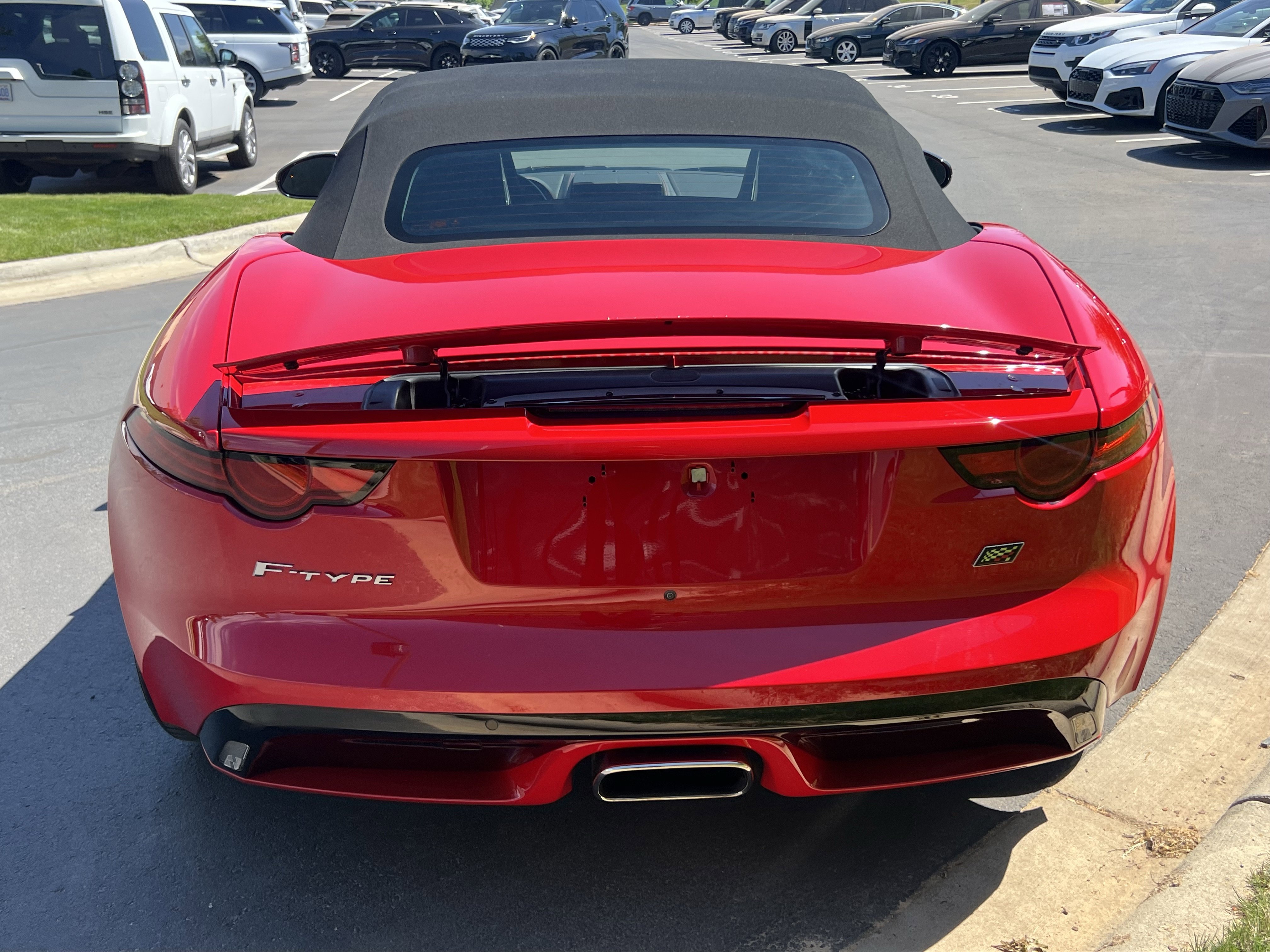 Used 2020 Jaguar F-TYPE Checkered Flag image 6