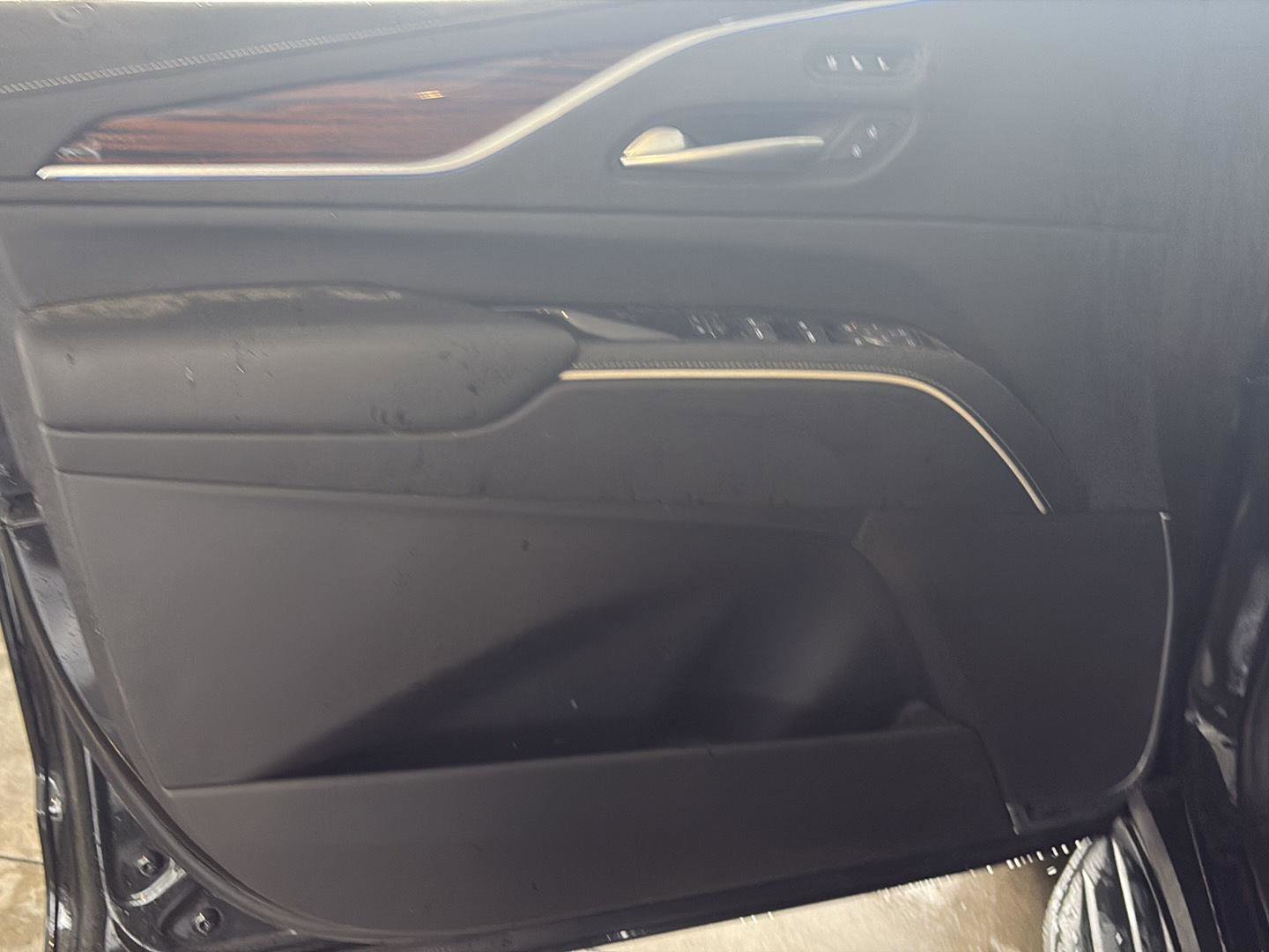 Used 2022 Cadillac Escalade ESV Premium Luxury image 8