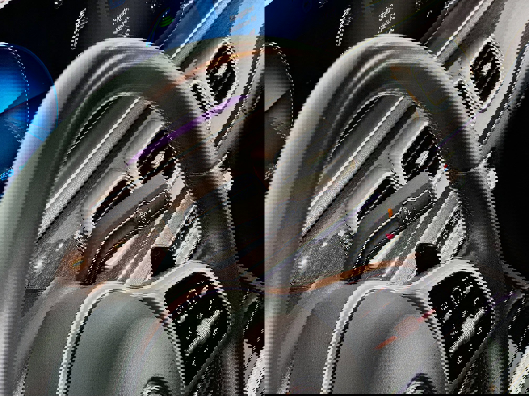 Used 2021 Mercedes-Benz GLE 450 4MATIC image 33