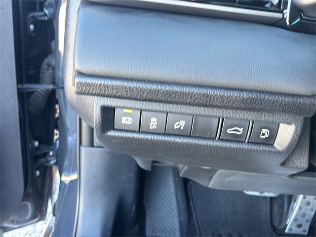 Used 2025 Toyota Camry XSE image 22