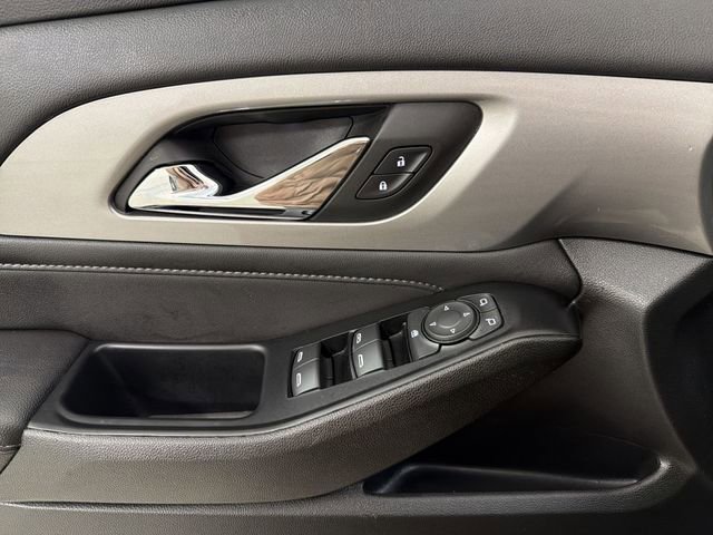 Certified 2023 Chevrolet Traverse LT image 24