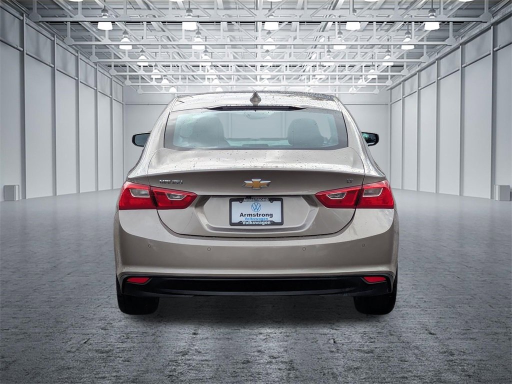 Used 2025 Chevrolet Malibu LT image 4
