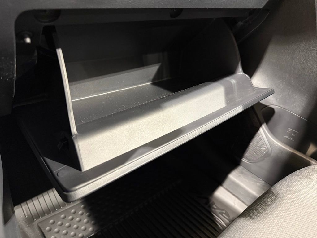 Certified 2025 Toyota RAV4 XLE image 28