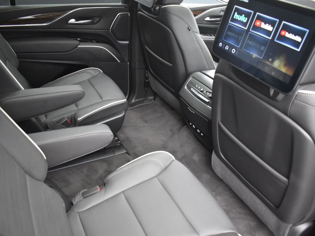 Certified 2024 Cadillac Escalade ESV Premium Luxury w/ Performance Package image 35