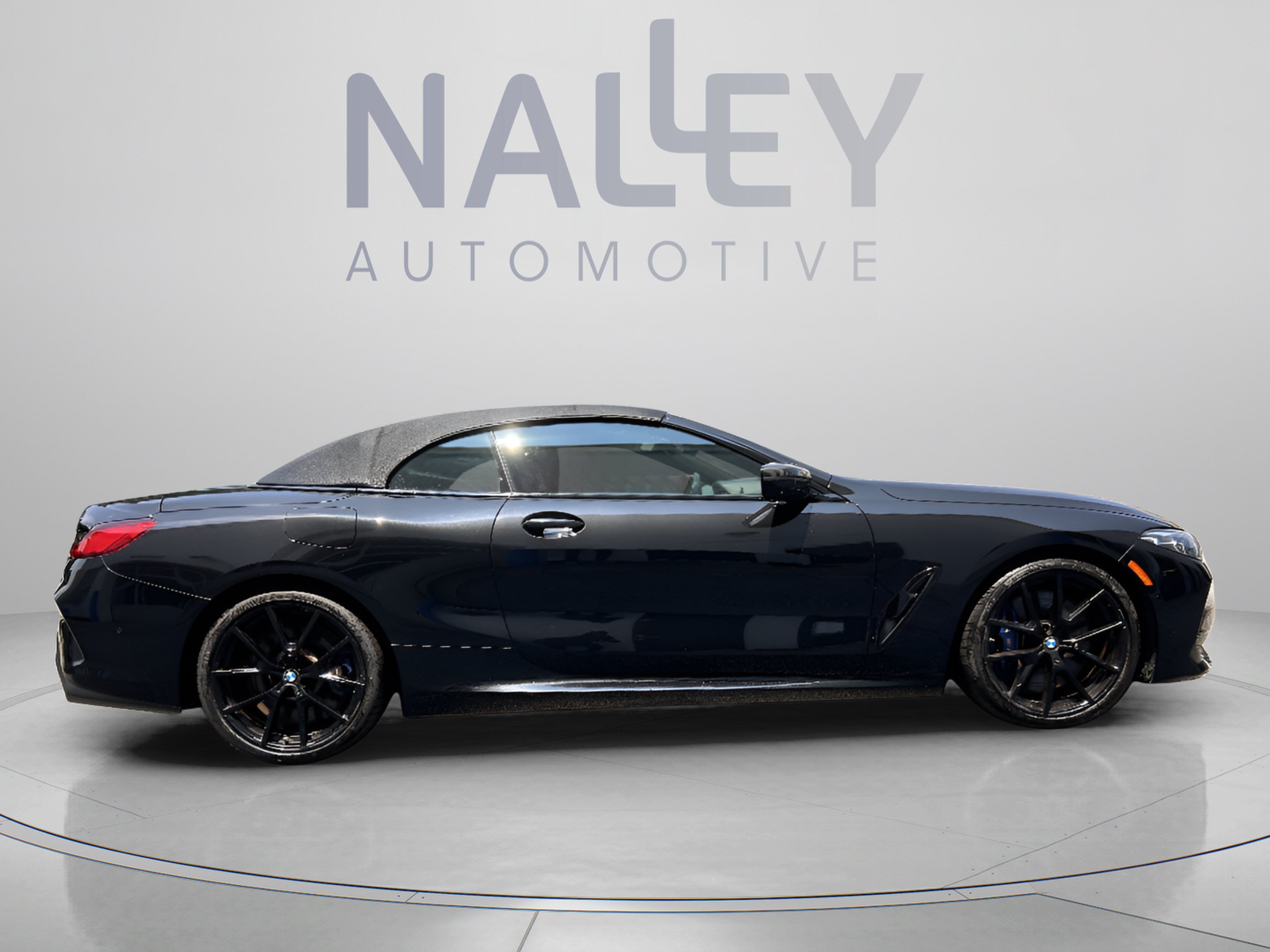 Used 2022 BMW M850i xDrive Convertible w/ M Carbon Exterior Package AWD/4WD image 4
