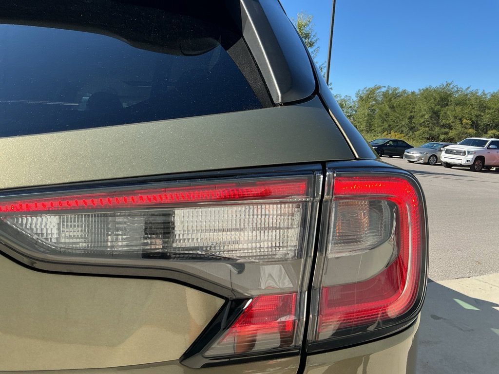 Certified 2024 Subaru Outback Onyx Edition AWD/4WD image 14