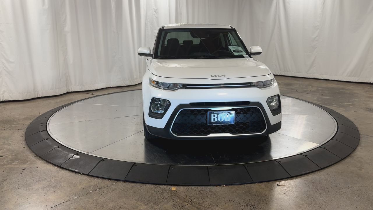 Certified 2022 Kia Soul LX w/ Technology Package image 5