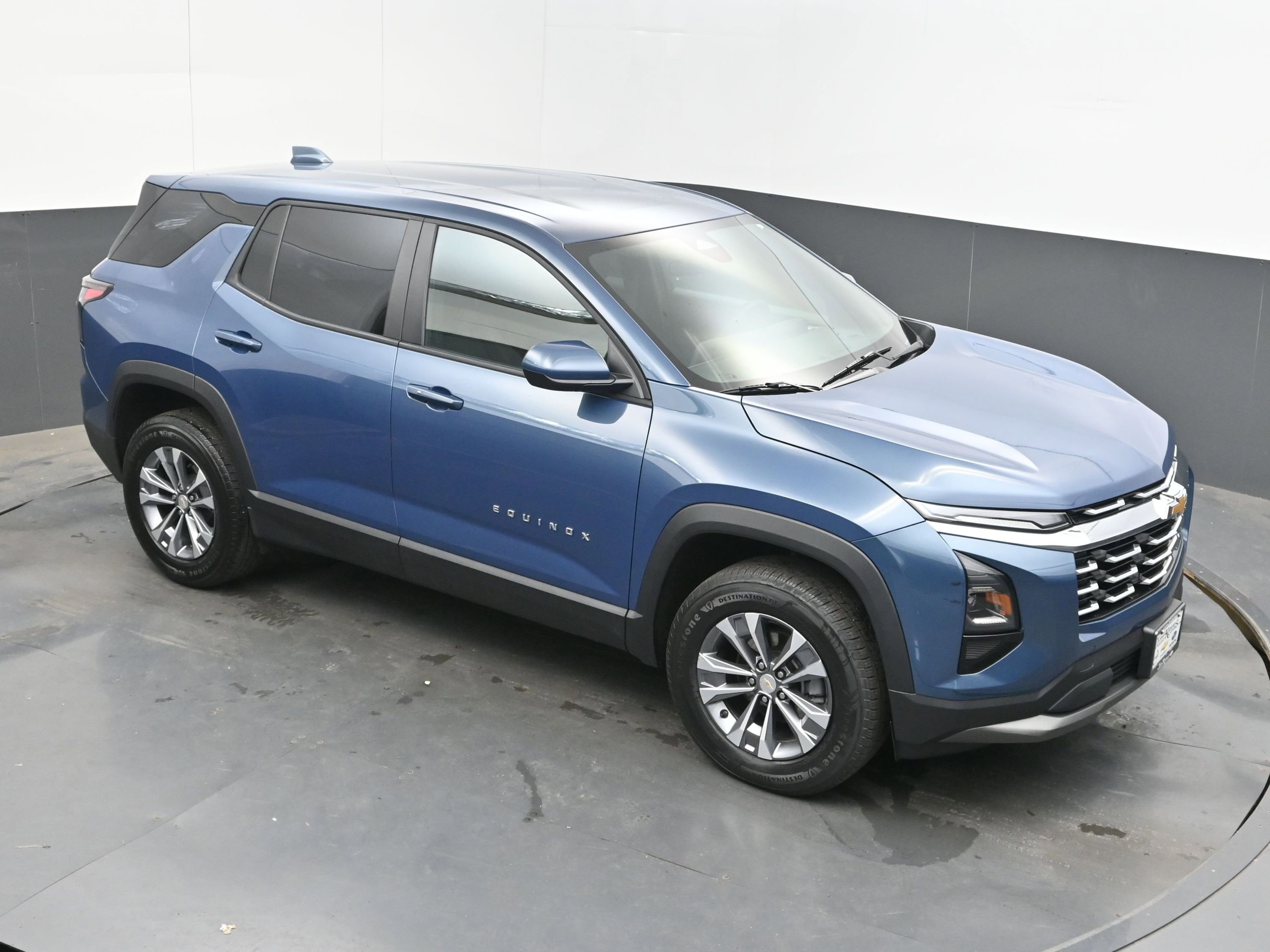 Certified 2025 Chevrolet Equinox LT FWD image 28