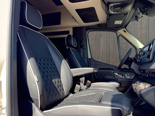 Used 2025 Mercedes-Benz Sprinter 3500 image 19