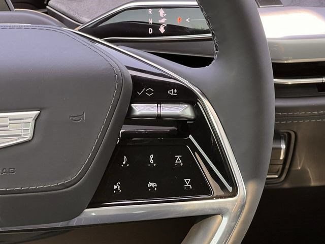 New 2026 Cadillac Escalade IQL Sport 2 w/ LPO, ONYX Package AWD/4WD image 13