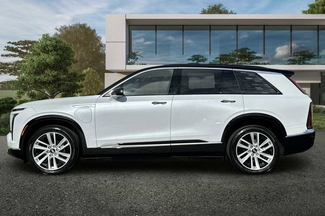 New 2026 Cadillac Vistiq Luxury w/ LPO, Floor Liner Package image 7
