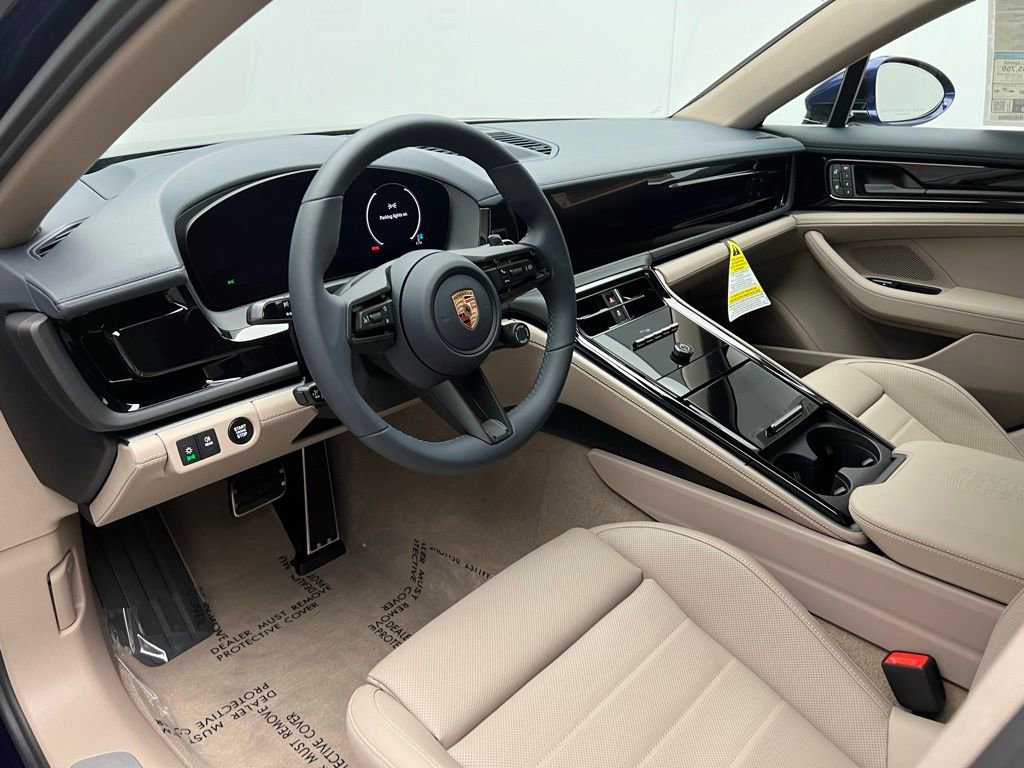 New 2025 Porsche Panamera image 4