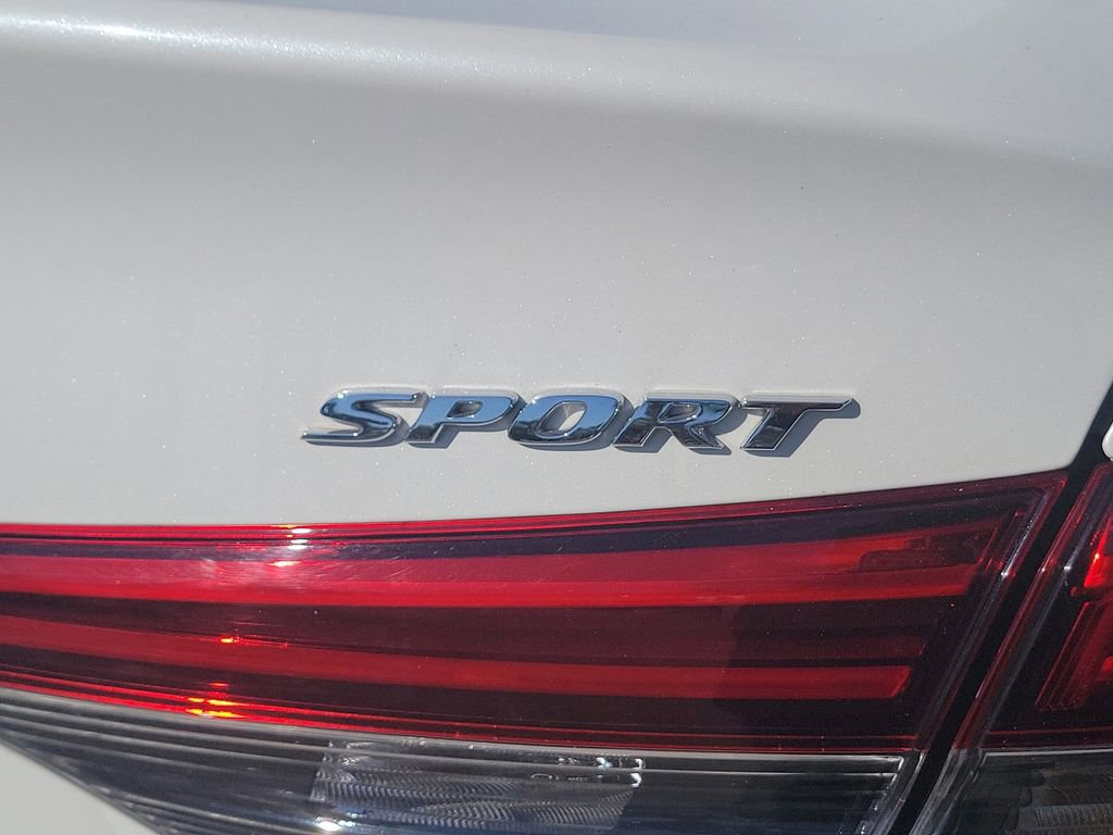 Used 2023 Honda Civic Sport image 8