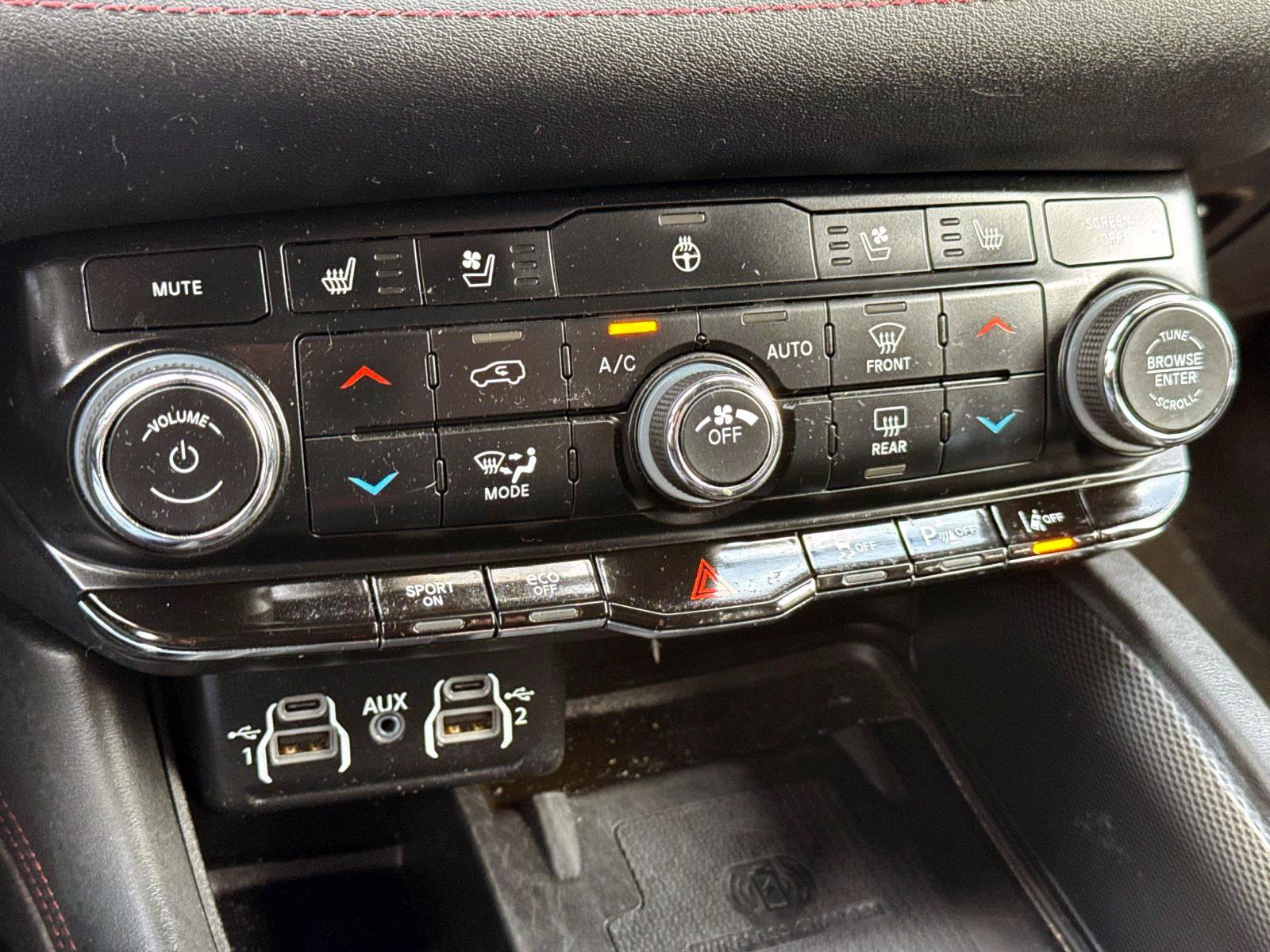Used 2022 Dodge Durango R/T AWD/4WD image 25