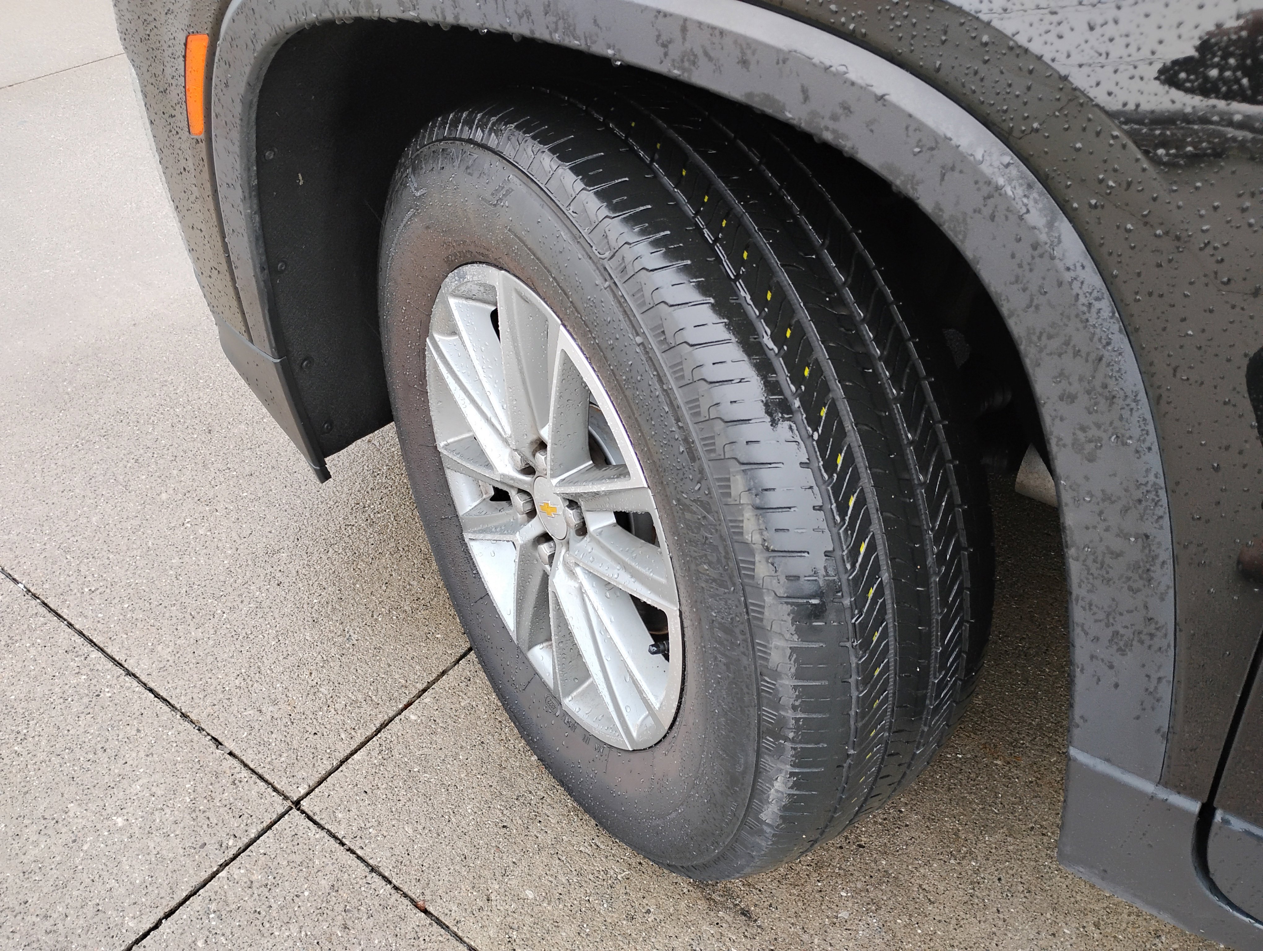 Used 2023 Chevrolet Traverse LT w/ LPO, Floor Liner Package AWD/4WD image 25