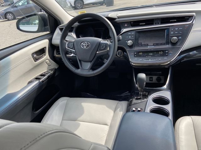 Used 2014 Toyota Avalon Limited FWD image 13