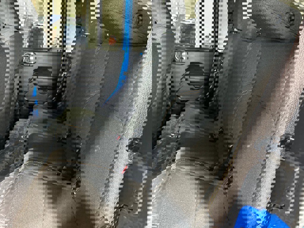 New 2025 Jeep Gladiator Sport image 7