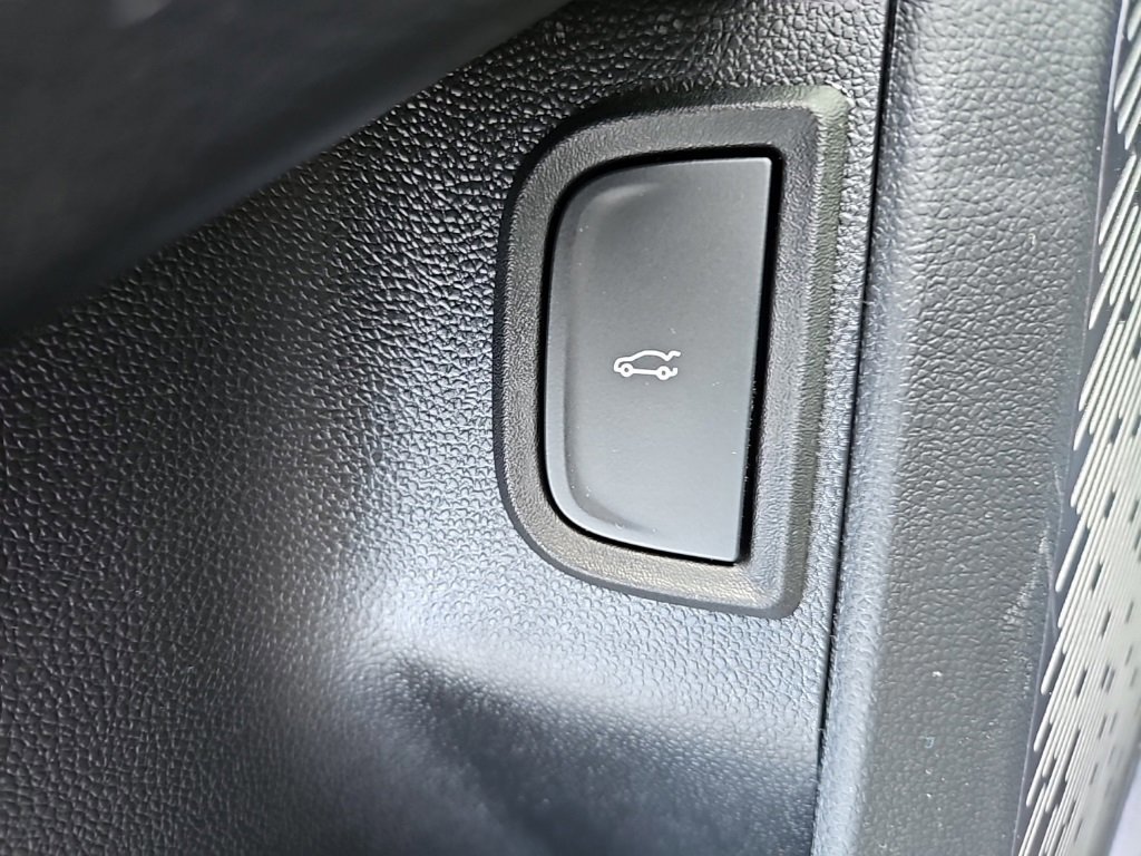 New 2026 Chevrolet Equinox LT w/ Convenience Package II image 11