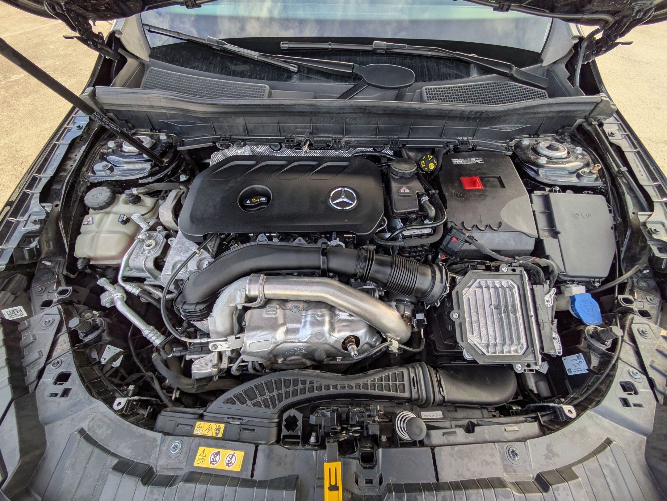 Used 2024 Mercedes-Benz GLB 250 image 32