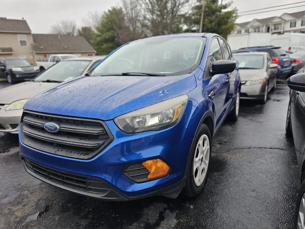 Used 2018 Ford Escape S image 3