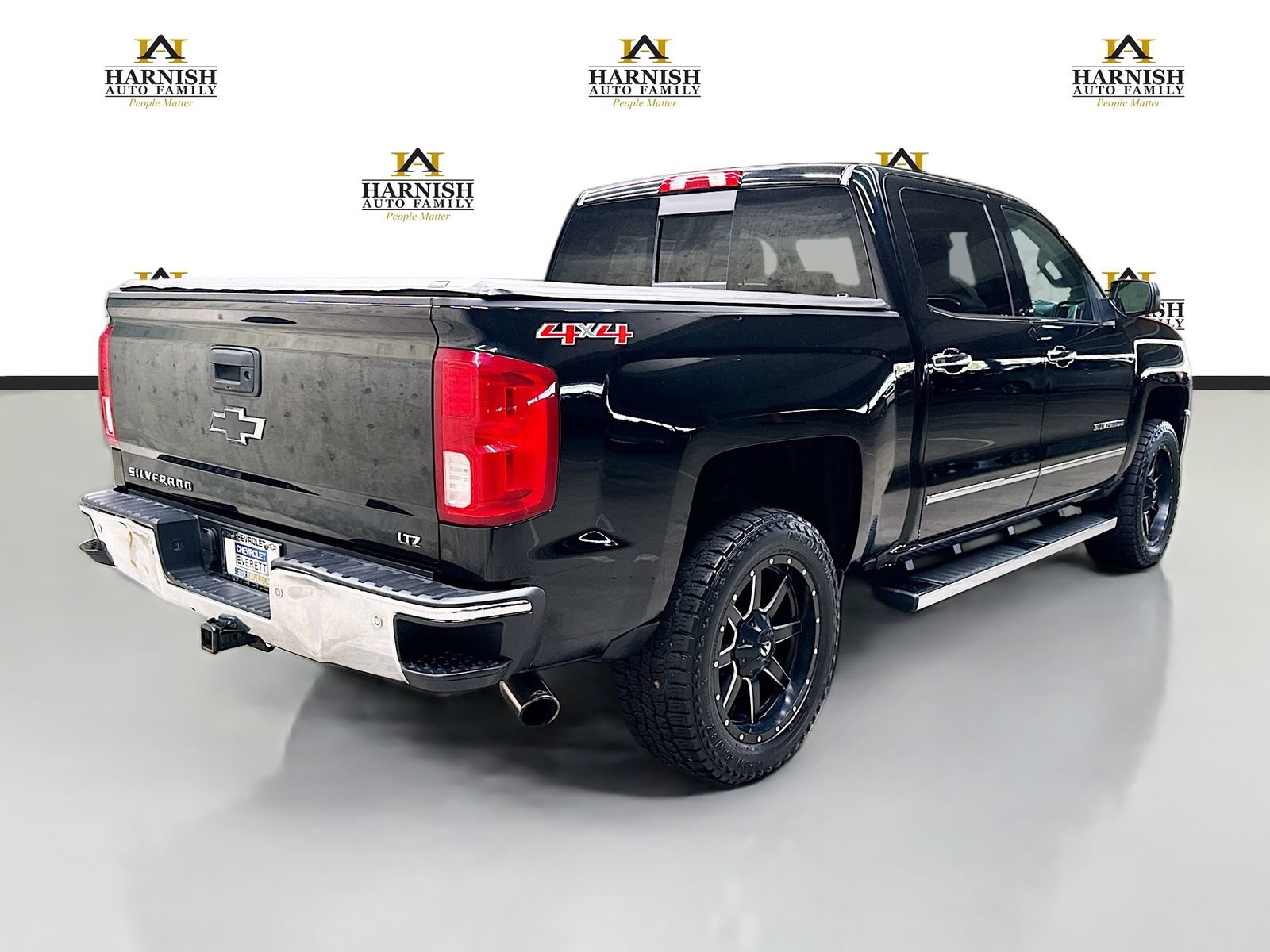 Used 2016 Chevrolet Silverado 1500 LTZ w/ LTZ Plus Package AWD/4WD image 6