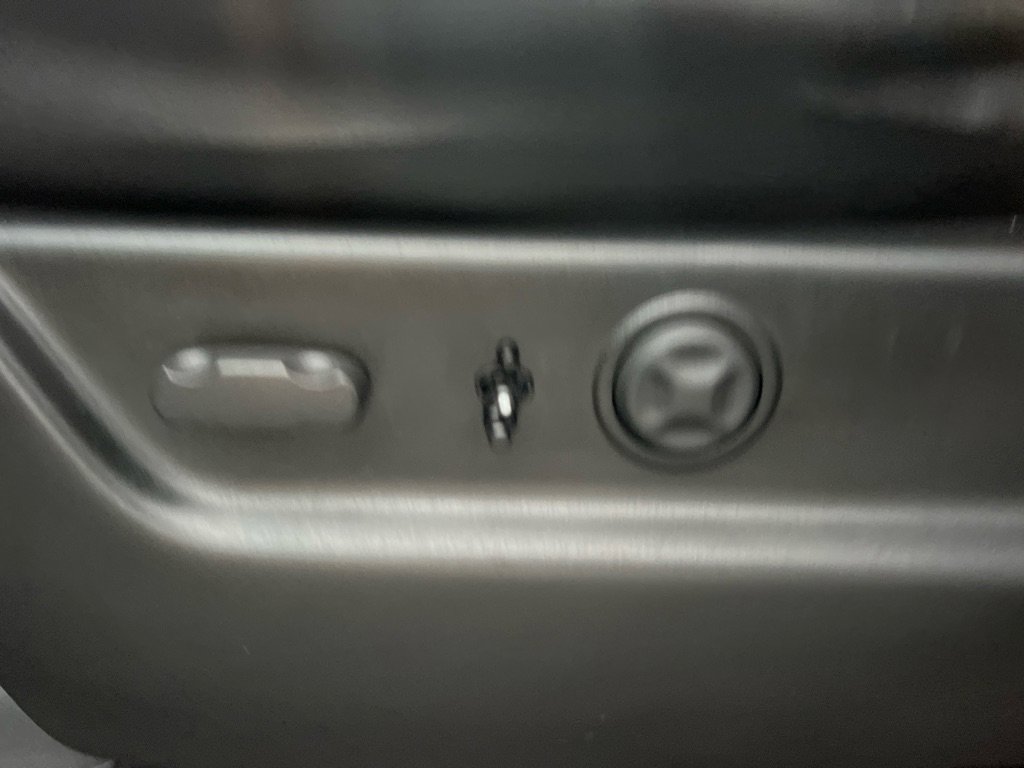 Used 2009 HUMMER H2 image 30