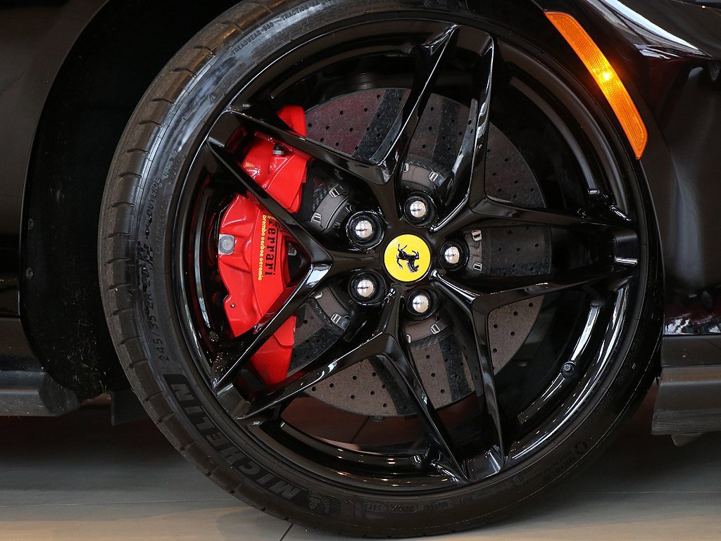 Certified 2024 Ferrari Roma image 11