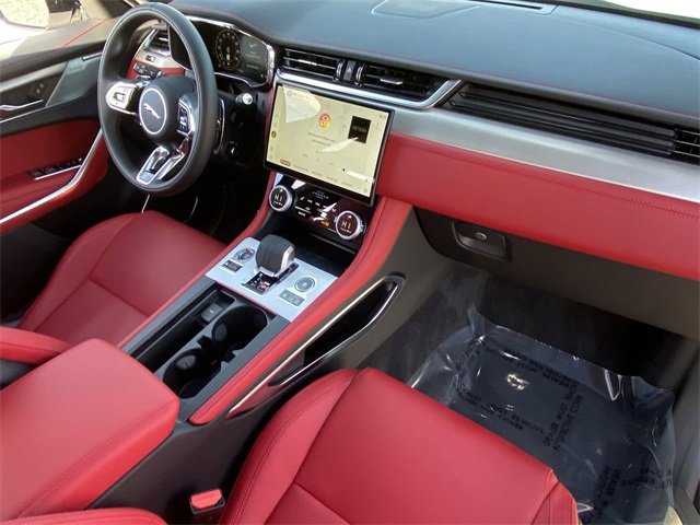New 2025 Jaguar F-PACE R-Dynamic S image 11
