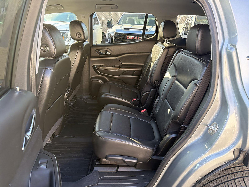 Used 2023 GMC Acadia SLT w/ Elevation Edition FWD image 23