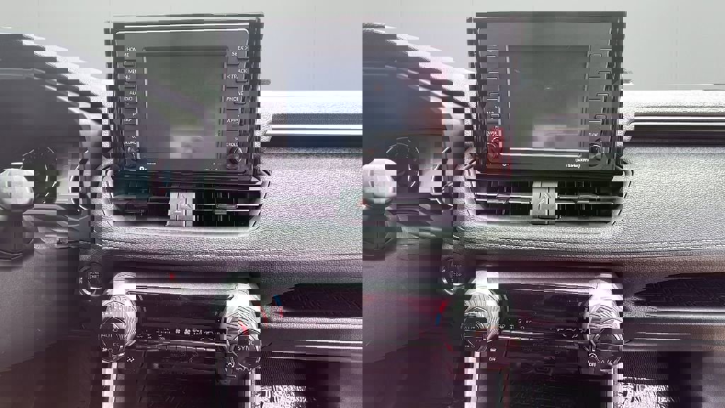 Used 2021 Toyota RAV4 XLE w/ Carpet Mat Package (TMS) AWD/4WD image 22