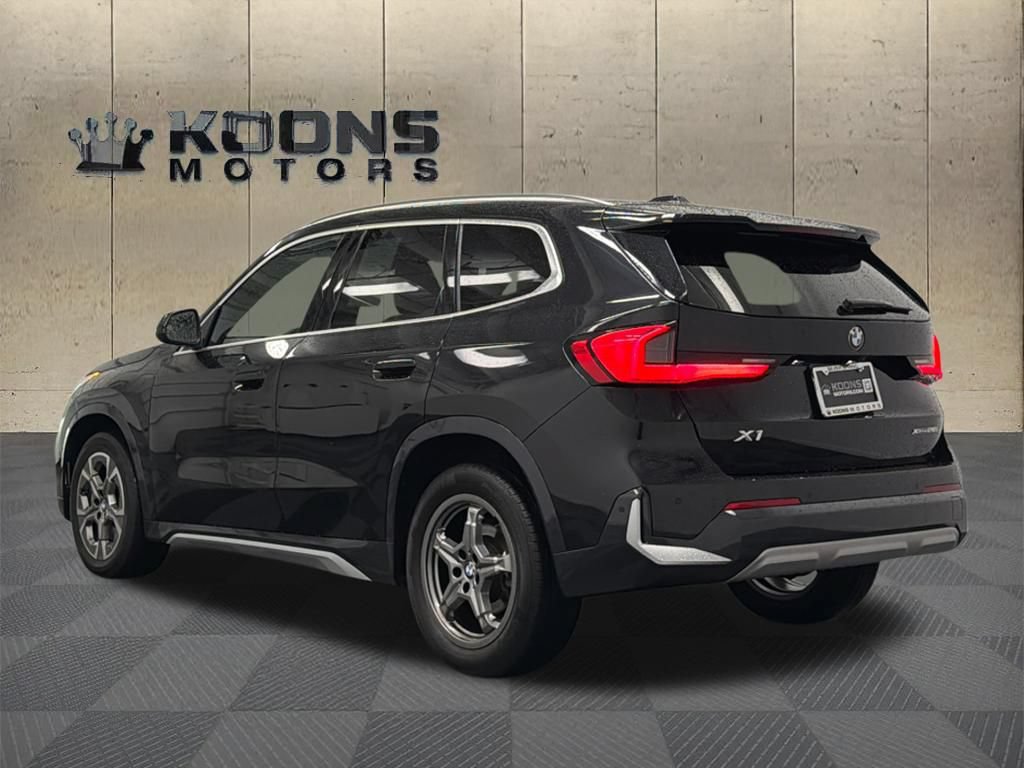 Used 2025 BMW X1 xDrive28i AWD/4WD image 6