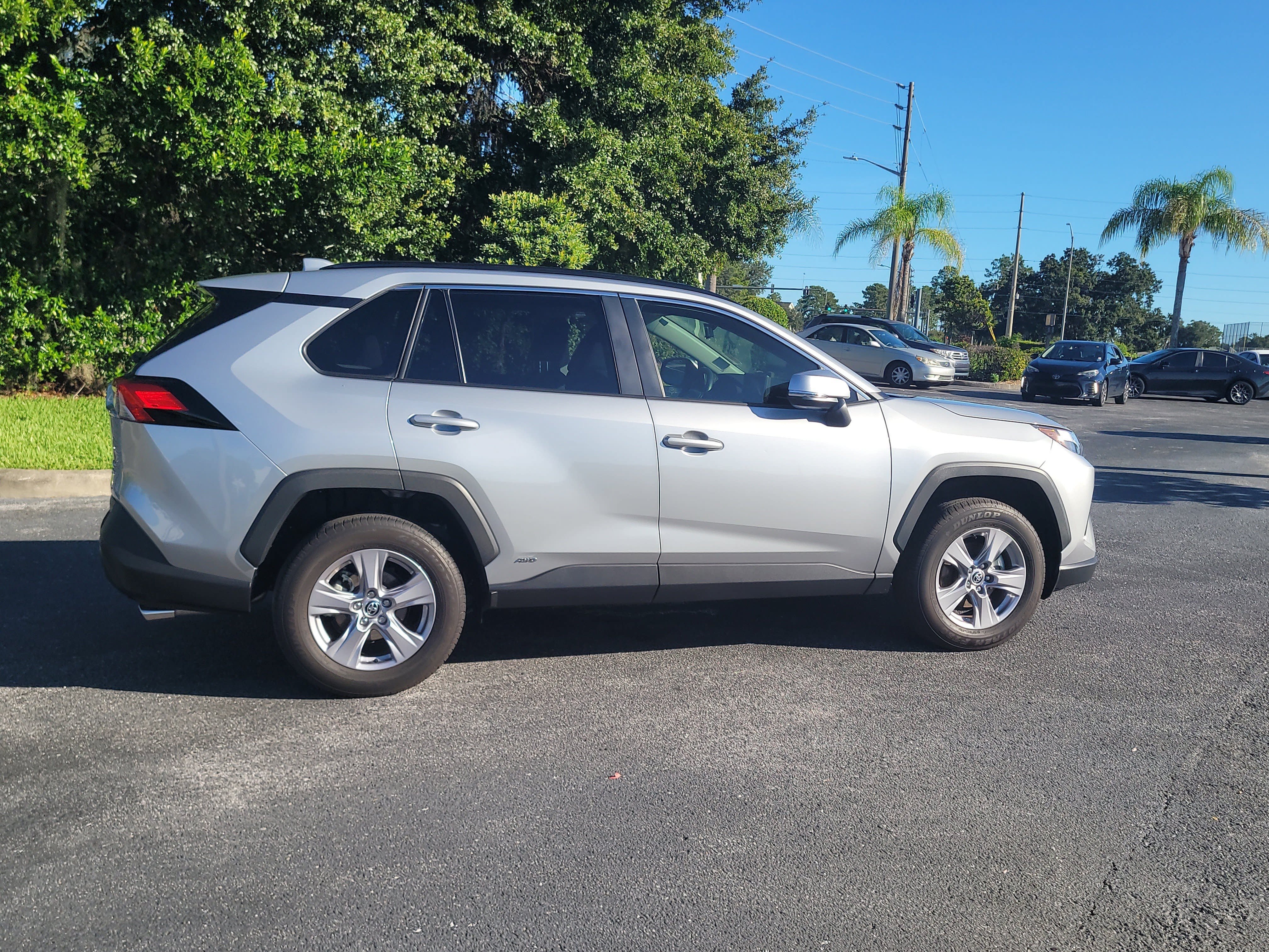 Used 2025 Toyota RAV4 XLE AWD/4WD image 8