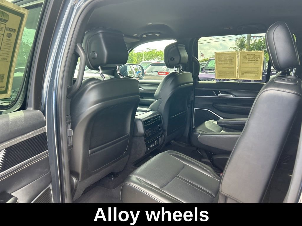 Used 2024 Jeep Wagoneer Series II image 33