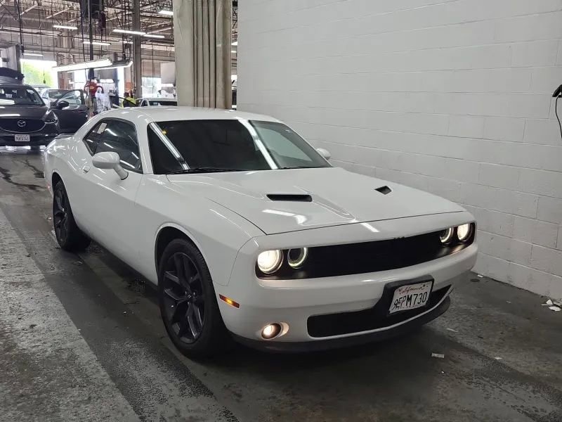 Used 2019 Dodge Challenger SXT w/ Blacktop Package image 1