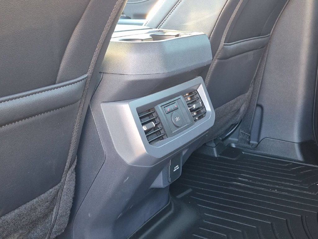 Used 2026 Ford F250 Lariat w/ Black Appearance Package AWD/4WD image 19