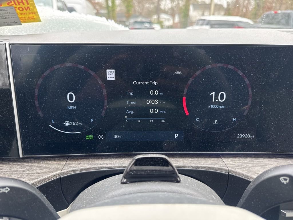 Used 2024 Hyundai Santa Fe Limited image 25