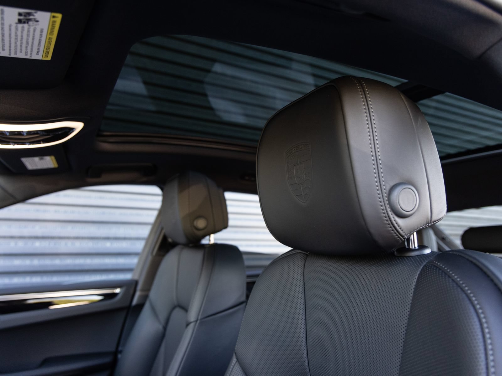Certified 2026 Porsche Macan AWD/4WD image 24