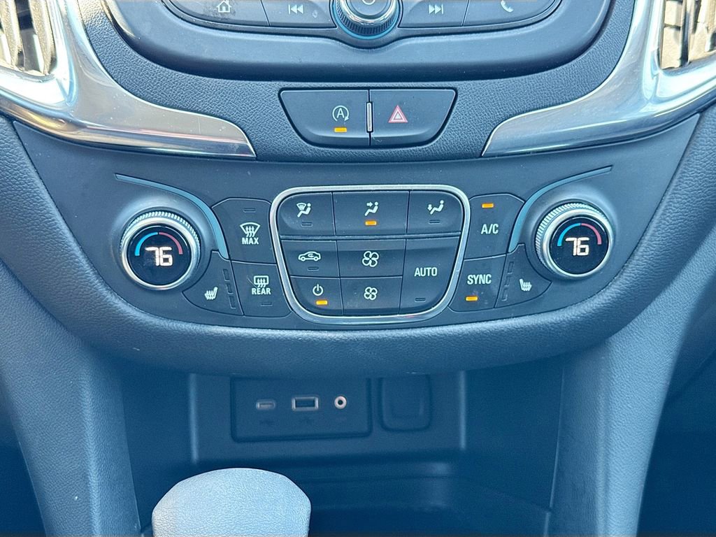 Used 2022 Chevrolet Equinox LT FWD image 17