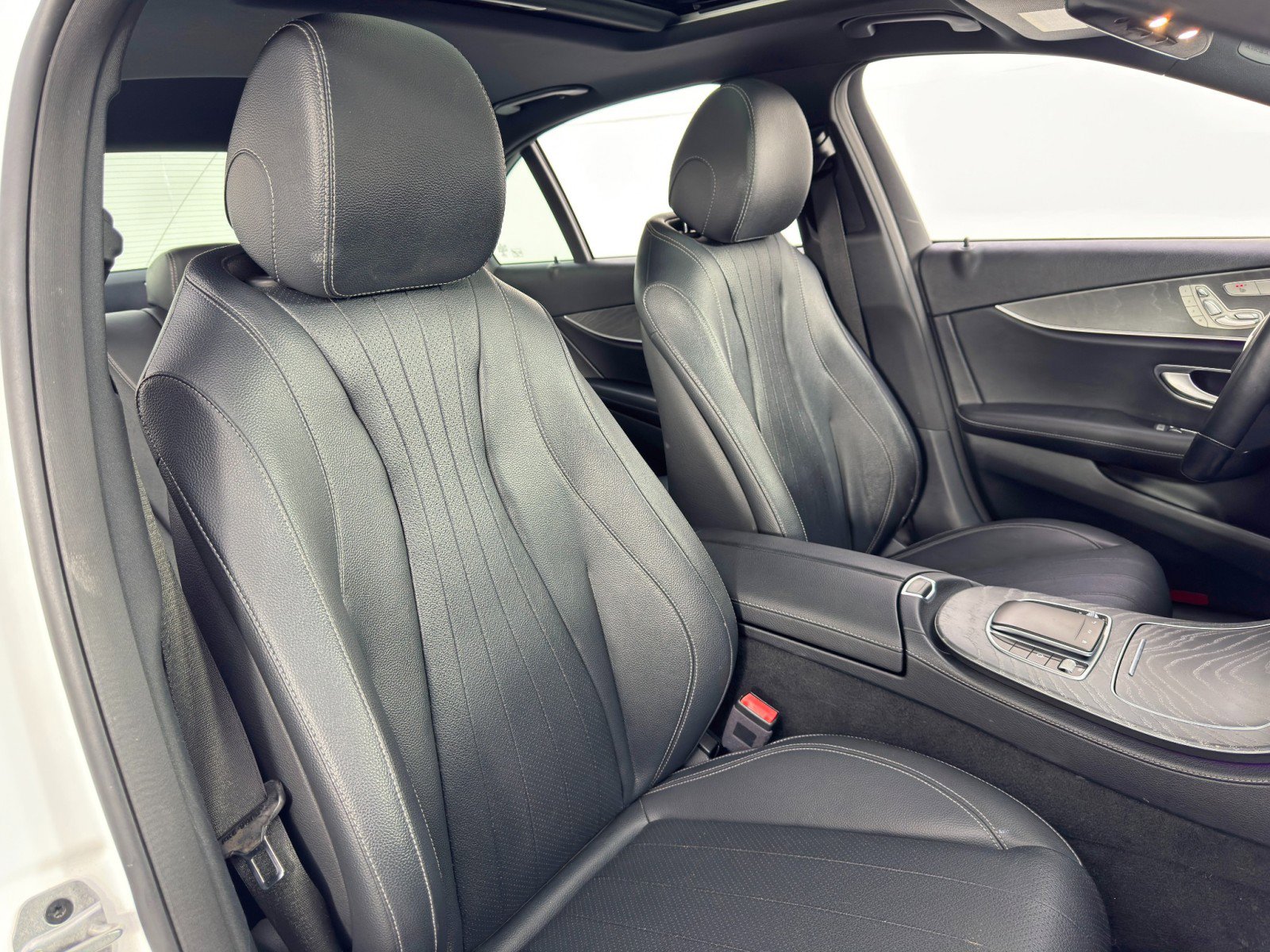 Used 2021 Mercedes-Benz E 350 Sedan w/ Premium Package image 41