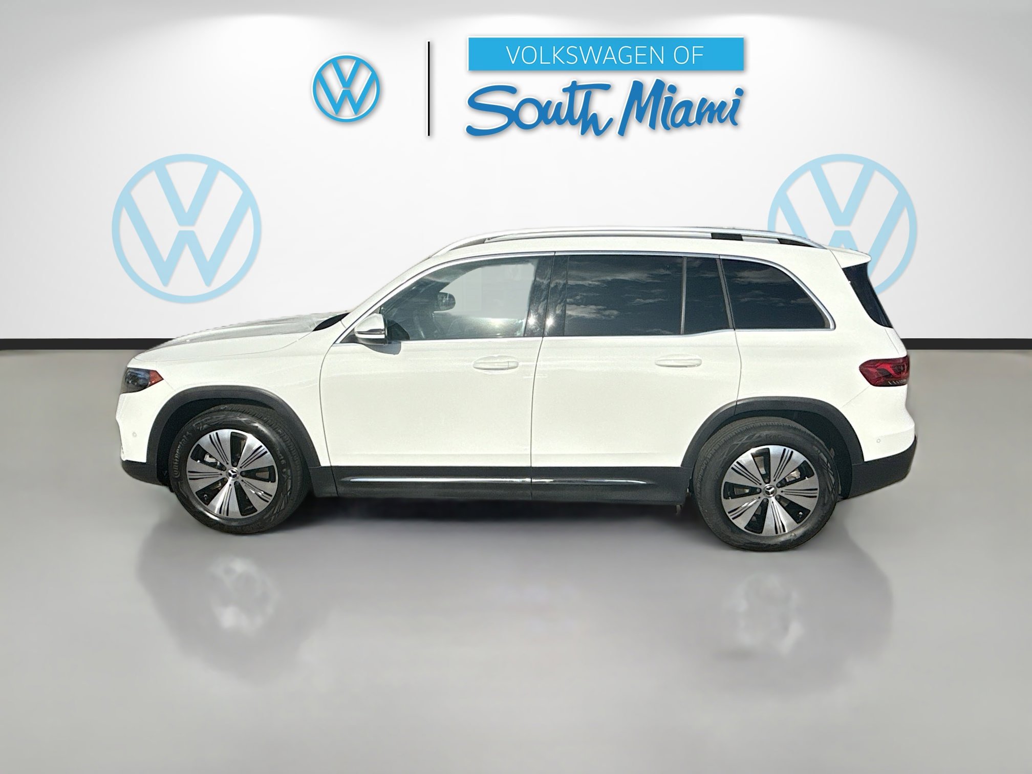 Used 2023 Mercedes-Benz EQB 250+ image 4