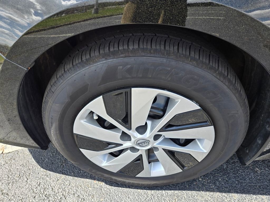 Certified 2025 Nissan Altima 2.5 S FWD image 17
