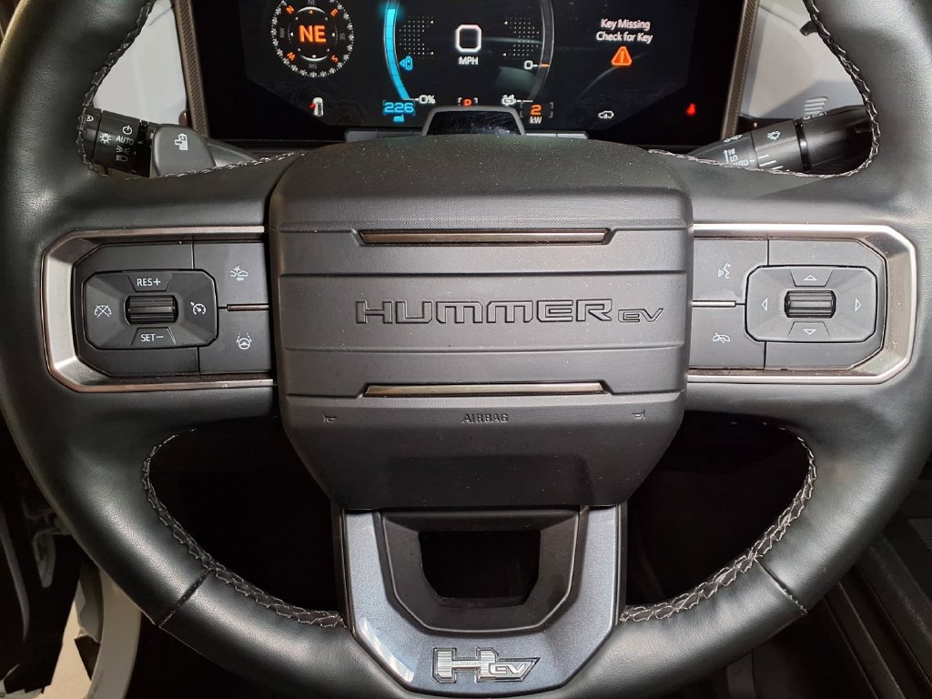 Used 2024 GMC Hummer EV 2X w/ LPO, Sport Package AWD/4WD image 9