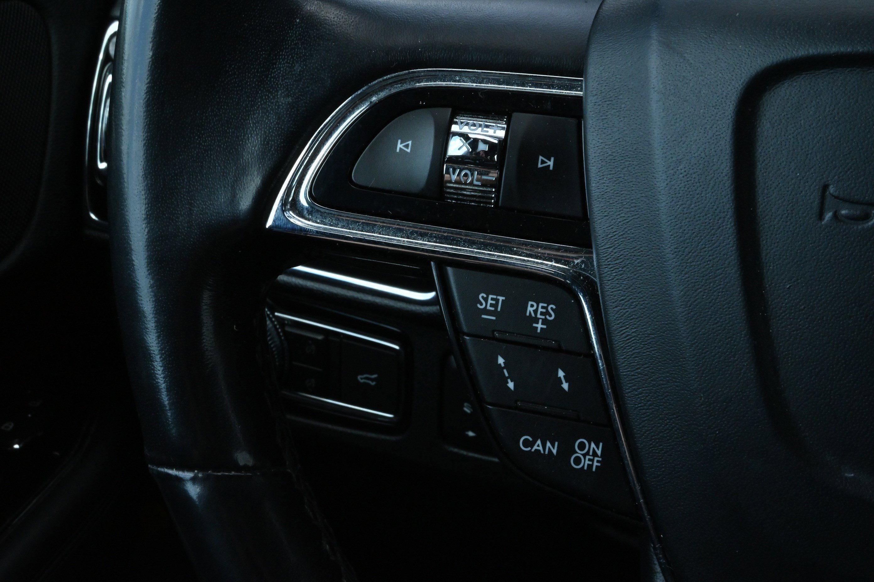 Used 2019 Lincoln Navigator Reserve AWD/4WD image 32