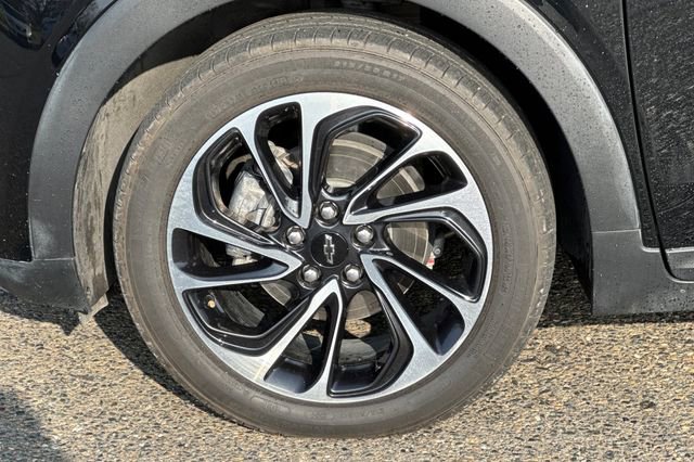 Used 2023 Chevrolet Bolt EUV Premier image 44