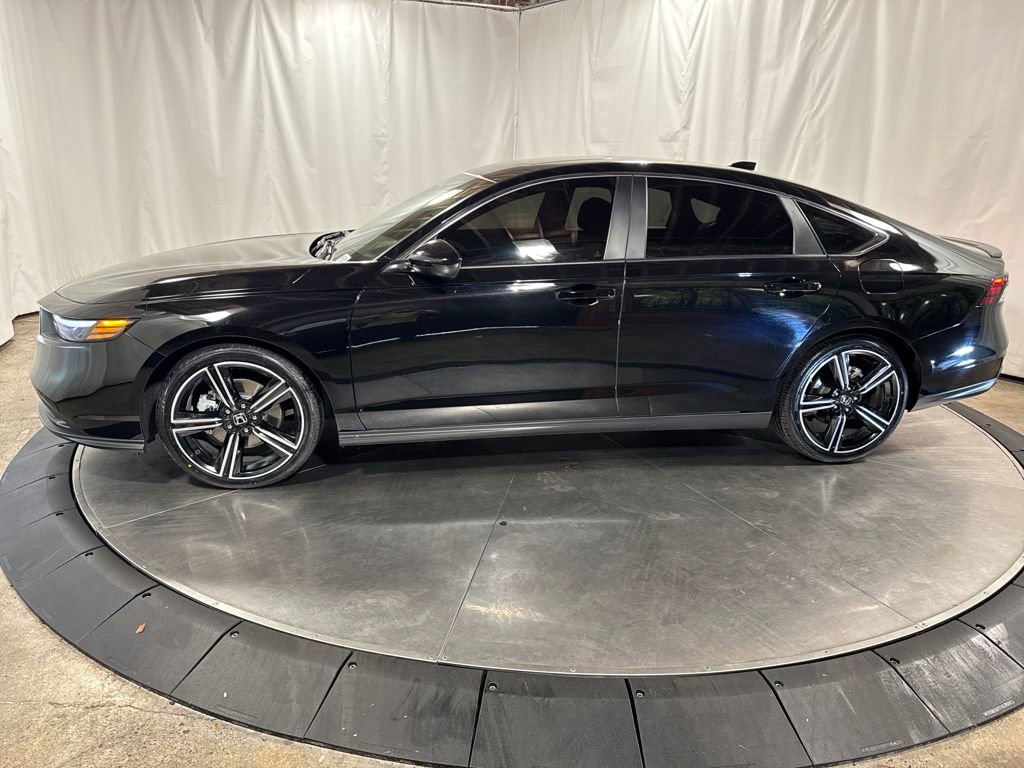 Used 2024 Honda Accord Sport image 6
